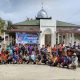 Pangkalan TNI AL Simeulue Lakukan Pembersihan Pantai dan Pengecatan Rumah Warga