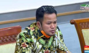 Rudi Masud Kritisi Perilaku TKA China Terkesan Abaikan Prokes