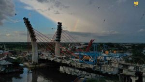 Telan Rp278 miliar, PUPR: Konstruksi Jembatan Sei Alalak Capai 90%, Selesai September 2021 Telan Rp278 miliar, PUPR: Konstruksi Jembatan Sei Alalak Capai 90%, Selesai September 2021