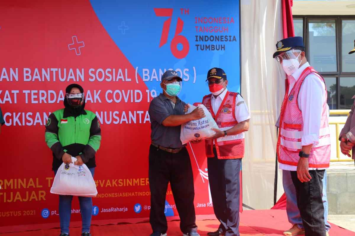Berkolaborasi Kemenhub - Polri Gelar Vaksinasi Massal Di Terminal Tipe A Jatijajar Depok Berkolaborasi Kemenhub - Polri Gelar Vaksinasi Massal Di Terminal Tipe A Jatijajar Depok