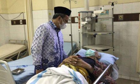 Rais Aam PBNU KH Miftahul Akhyar Kecelakaan Mobil Dirawat di RSUD Salatiga