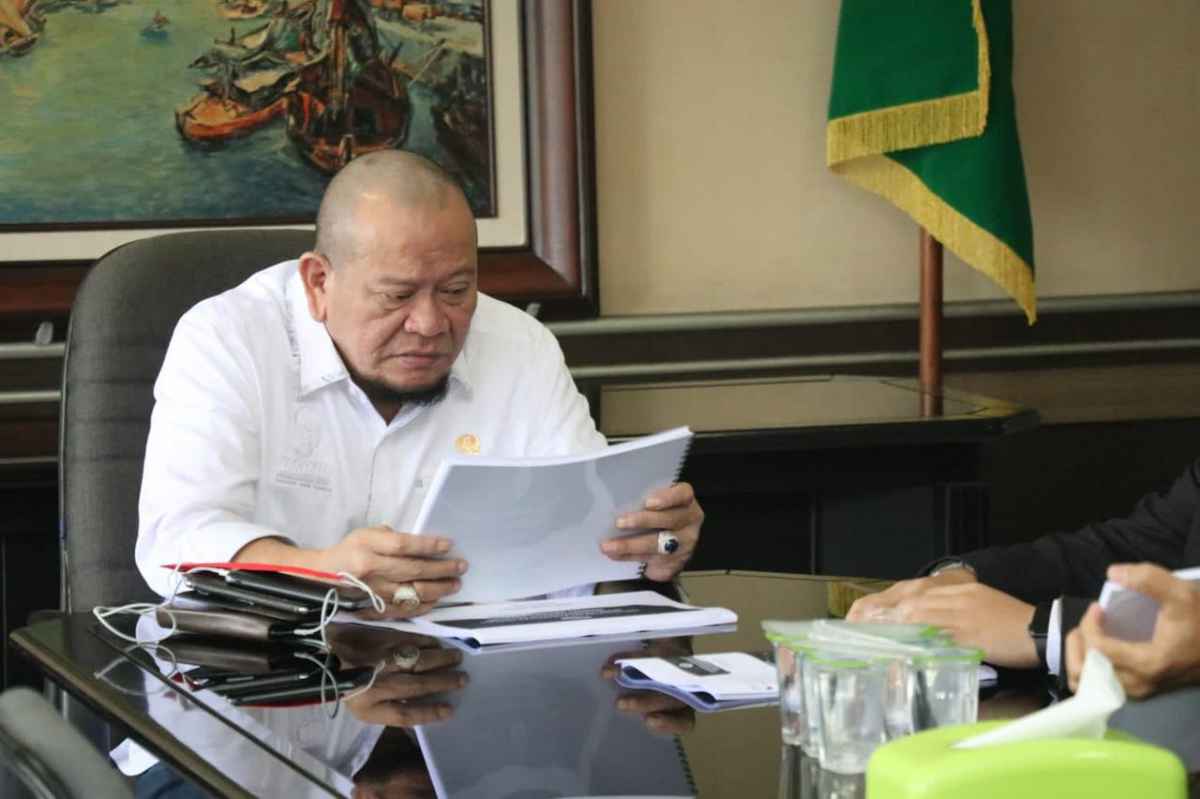 Ketua DPD RI LaNyalla Apresiasi Jatim Sukses Tangani Pandemi Covid-19 Ketua DPD RI LaNyalla Apresiasi Jatim Sukses Tangani Pandemi Covid-19