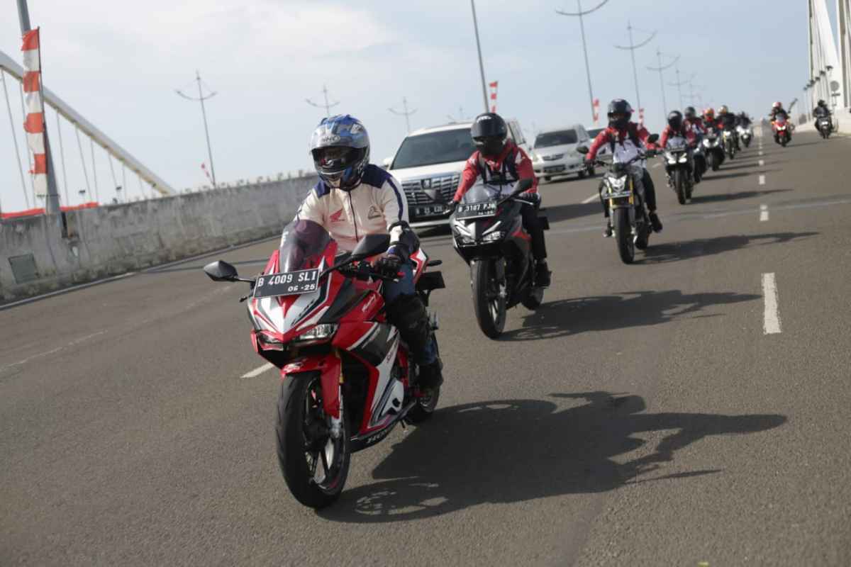 Sinergi WMS-AHM Genjot Penjualan Lewat Empat Pembalap AHRT Sinergi WMS-AHM Genjot Penjualan Lewat Empat Pembalap AHRT