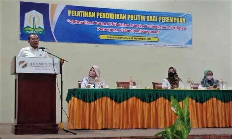 Irfannusir Dorong Perempuan Berpolitik Aktif dan Miliki Peran Strategis Membangun Daerah Irfannusir Dorong Perempuan Berpolitik Aktif dan Miliki Peran Strategis Membangun Daerah