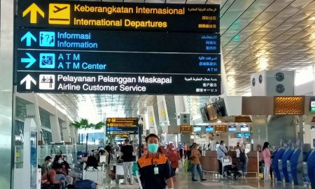 DPR: Batalkan Syarat Tes PCR Untuk Semua Transportasi