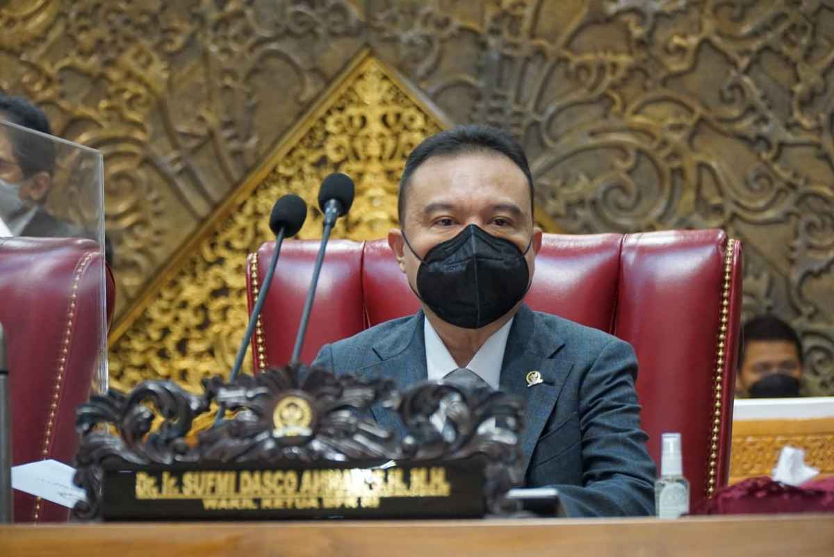 Pinjol Ilegal Resahkan Masyarakat, Sufmi Dasco Minta Polri dan OJK Tindak Tegas Pinjol Ilegal Resahkan Masyarakat, Sufmi Dasco Minta Polri dan OJK Tindak Tegas