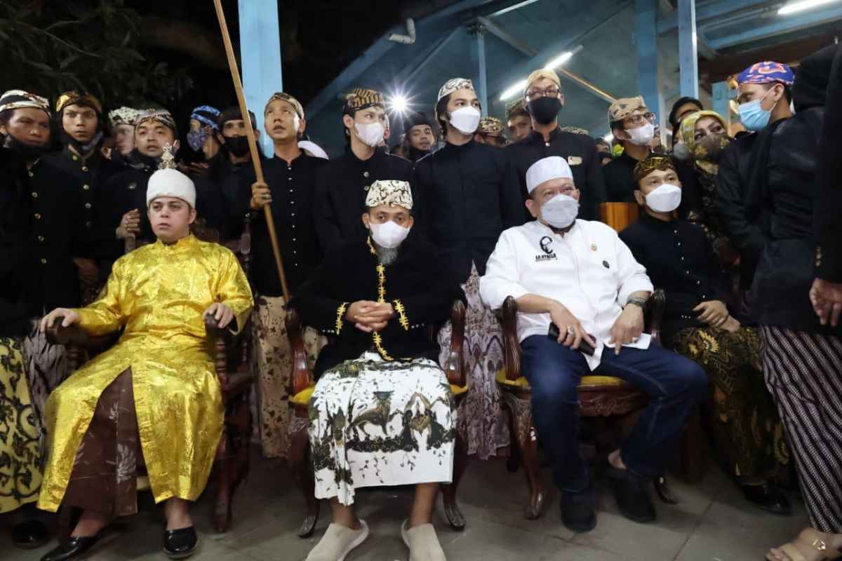 Ketua DPD RI AA LaNyalla Hadiri Tradisi Panjang Jimat Kasultanan Cirebon