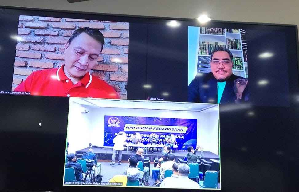 Dorong 3 Calon Pilpres 2024, Gus Jazil: Cegah Munculnya Politik Identitas Dorong 3 Calon Pilpres 2024, Gus Jazil: Cegah Munculnya Politik Identitas