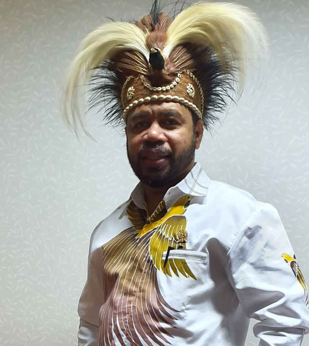 Senator Papua Desak Aparat Usut 6 TKA Ilegal China di Waropen Papua