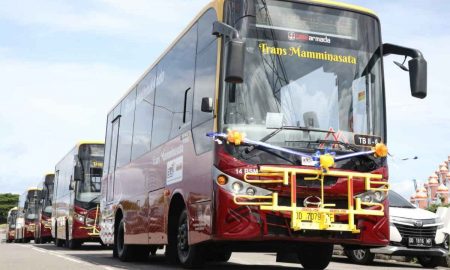 Perkuat Konektivitas, Kemenhub Resmikan Program BTS Trans Mamminasata di Kota Makassar