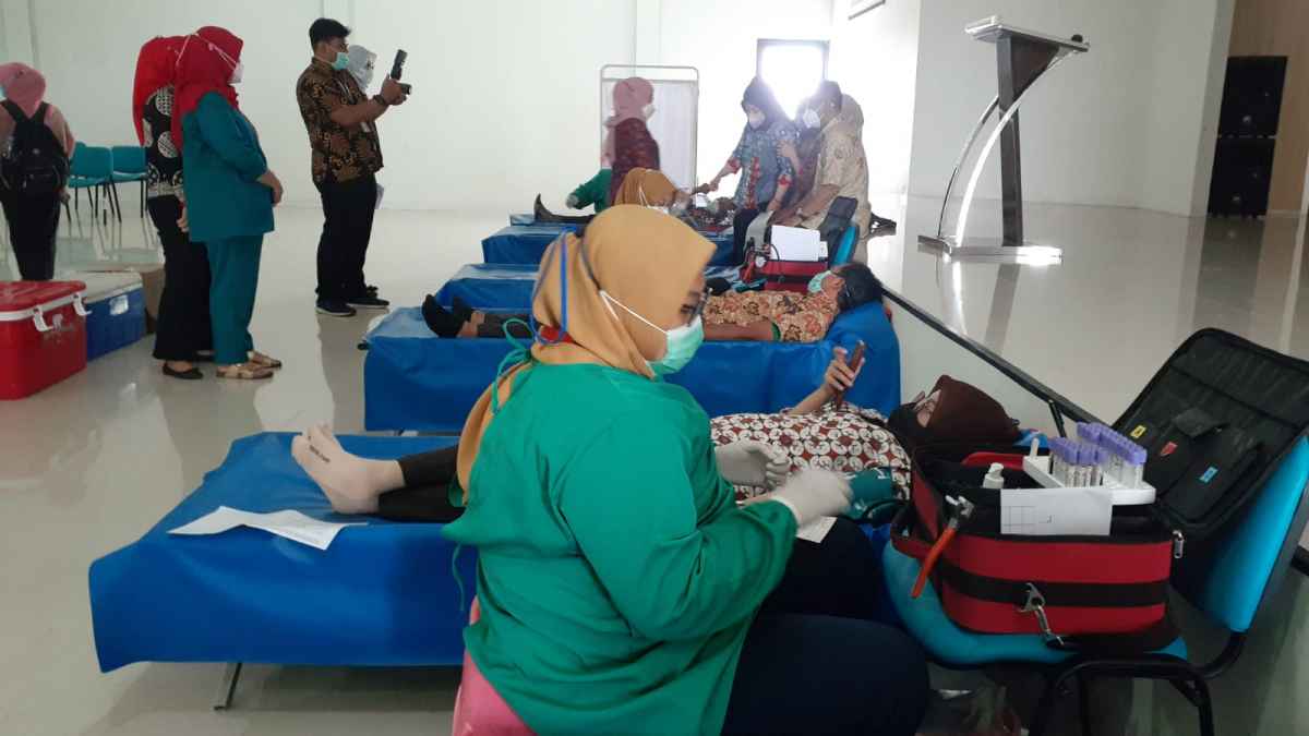 Sambut Gerakan Kemanusiaan, RSU Kota Tangsel Terima Ratusan Pendonor Darah