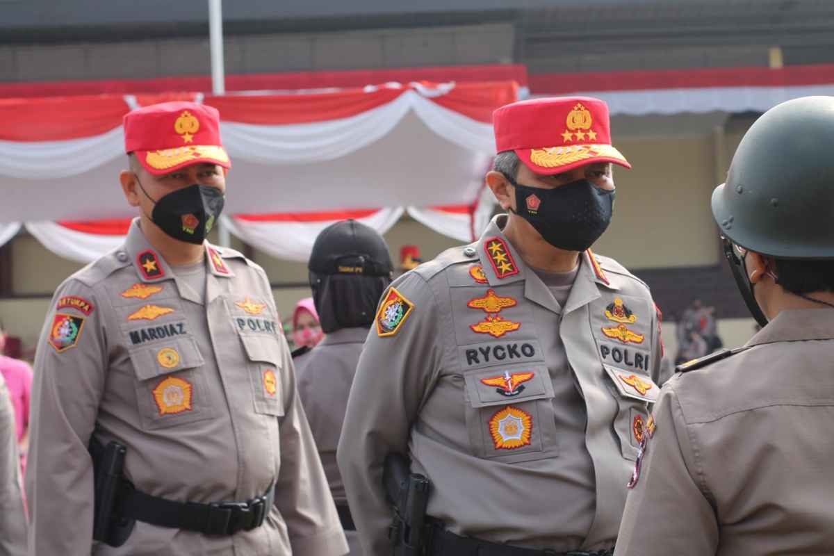 Komunikolog Apresiasi Polri Terima Perwira Dokter Spesialis dan Umum Komunikolog Apresiasi Polri Terima Perwira Dokter Spesialis dan Umum
