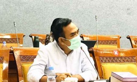 Ali Zamroni Minta Mendikbud Pertahankan Program Bantuan UKT dan Internet Gratis