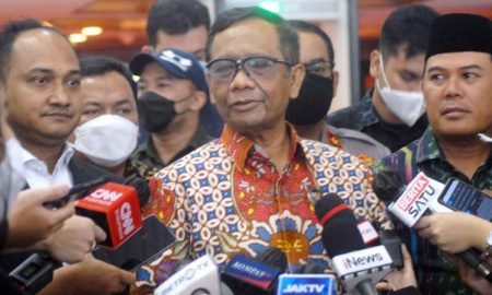 Temui Ketua DPD RI, Mahfud MD Ingatkan Tak Ada Kompromi bagi Obligor BLBI Rp110,45 Triliun