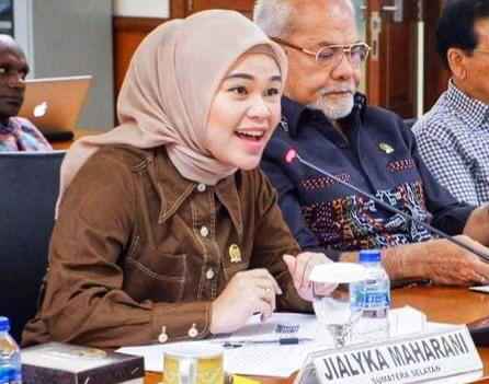 Jialyka DPD RI Siap Kawal Kasus Dugaan Asusila di Unsri Sampai Ke Menteri Nadiem Jialyka DPD RI Siap Kawal Kasus Dugaan Asusila di Unsri Sampai Ke Menteri Nadiem