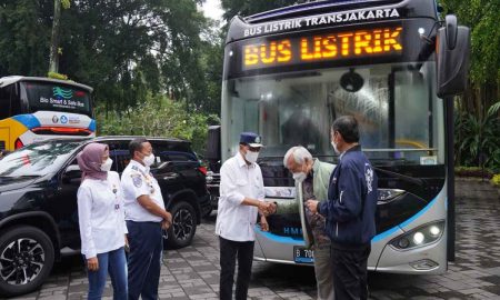 Menhub Tantang UNDIP Buat Bus Listrik Anti Covid-19