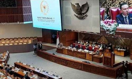 Cegah Omicron, DPR Tunda Kunker Ke Luar Negeri