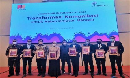 Berkinerja Terbaik, Mendag Lutfi Terima Penghargaan “Most Popular Leader”