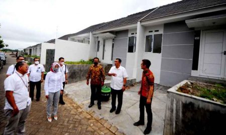 Dirut BTN Haru Koesmahargyo Tinjau Rumah BTN Ramah Lingkungan