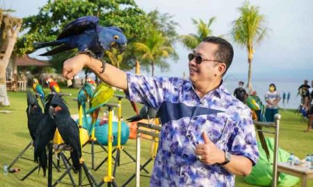 Bamsoet Gelar Lomba Free Fly Burung Paruh Bengkok Rebut Piala Ketua MPR RI