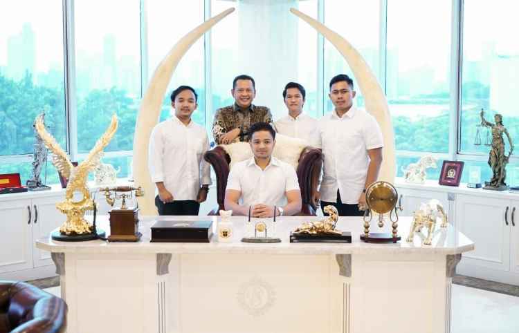 Terima Pengurus HIPMI Trisakti, Bamsoet Ajak Mahasiswa Sukseskan Pemberdayaan Desa Terima Pengurus HIPMI Trisakti, Bamsoet Ajak Mahasiswa Sukseskan Pemberdayaan Desa