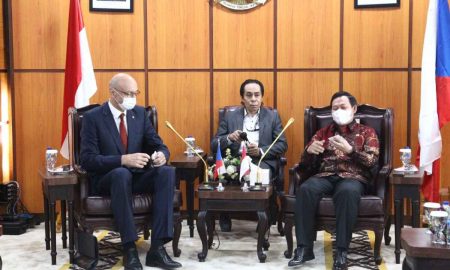 Sambut Kerjasama Perdagangan, Wakil Ketua DPD RI Terima Kunjungan Dubes Republik Ceko