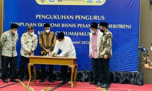 Pengurus Hebitren Cirebon Resmi Dilantik, Kiai Maman: Moment Kebangkitan Ekonomi Pesantren
