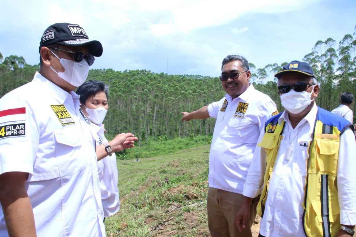 Tinjau Lokasi IKN, Pimpinan MPR : Nusantara Harus Menjadi Kekuatan Baru Indonesia Tinjau Lokasi IKN, Pimpinan MPR : Nusantara Harus Menjadi Kekuatan Baru Indonesia