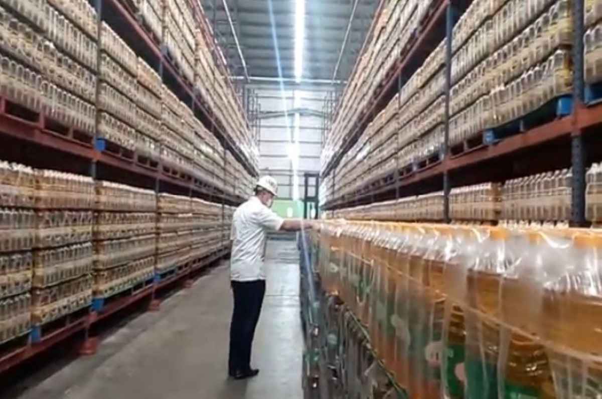 Sidak Pabrik Migor Mendag Pastikan Pabrik Bekerja Nonstop Sidak Pabrik Migor Mendag Pastikan Pabrik Bekerja Nonstop