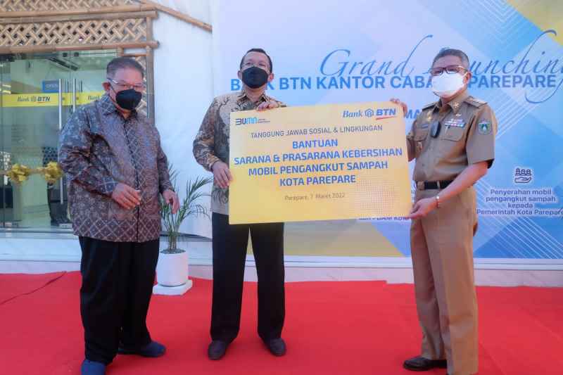Peduli Lingkungan, BTN Sumbang Mobil Sampah