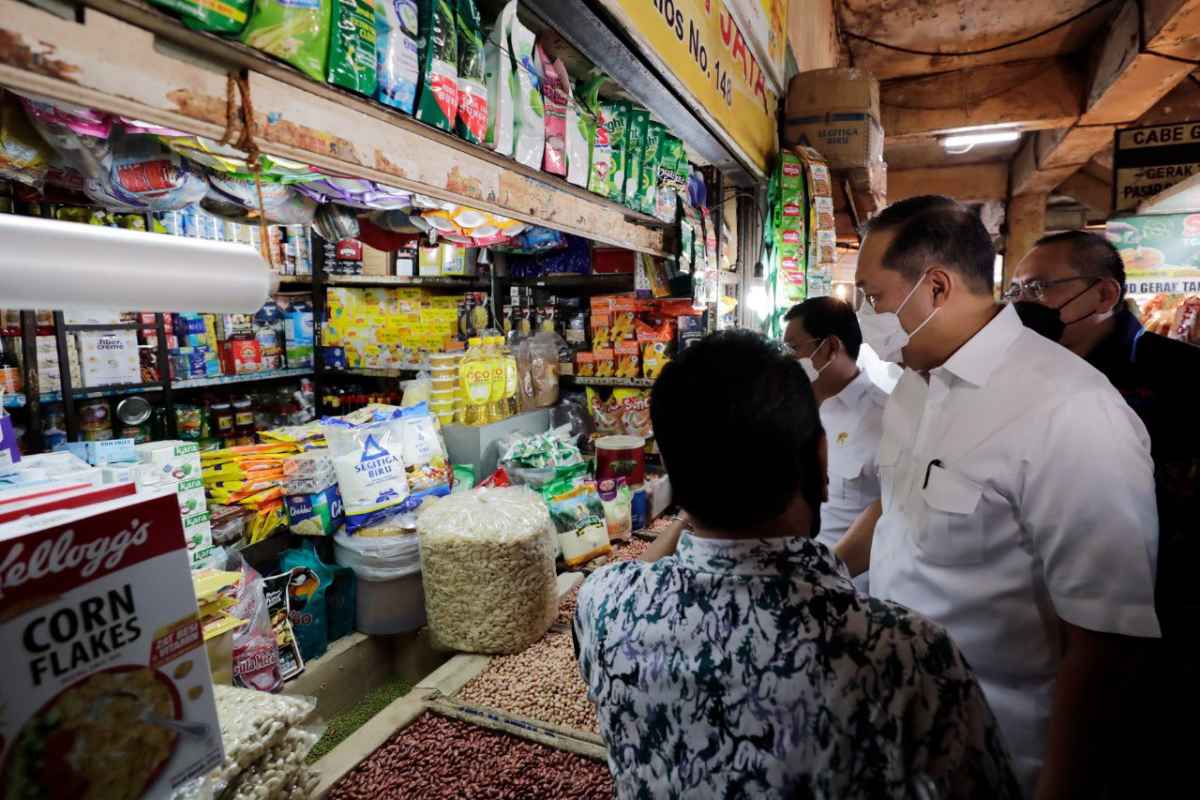Jelang Lebaran, Mendag Giat Keliling Pasar Pastikan Bapok Aman dan Terjangkau Jelang Lebaran, Mendag Giat Keliling Pasar Pastikan Bapok Aman dan Terjangkau