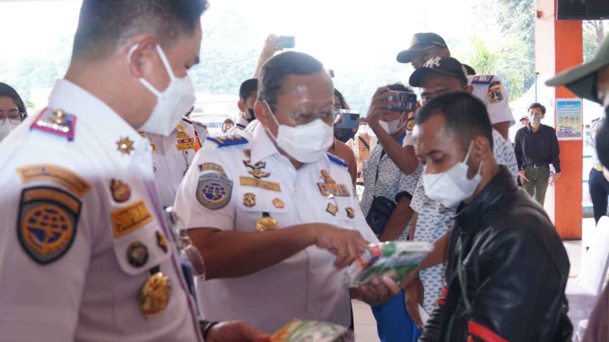 Cek Kendaraan Lewat Spionam, Dirjen Hubdat Imbau Masyarakat Jeli Memilih Bus Cek Kendaraan Lewat Spionam, Dirjen Hubdat Imbau Masyarakat Jeli Memilih Bus