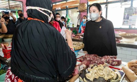 Ke Pasar Jungke,  Puan Borong UMKM Bakso Untuk Buka Puasa 