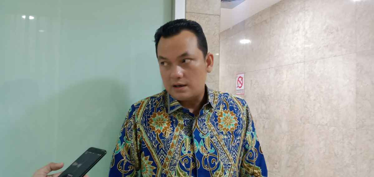 Martin Dukung Kejakgung Bongkar Jaringan Mafia Minyak Goreng Martin Dukung Kejakgung Bongkar Jaringan Mafia Minyak Goreng