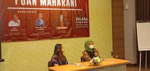 Ketum Korpri PMII Maya Muizatil Lutfillah Hadir Dalam Diskusi Islam Nusantara/Foto: Anjasmara 