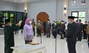 Jadi Dirut Perumda NKR, Finny Widiyanti Diminta Siapkan Strategi Hadapi e-Commerce