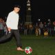 Nikmati Malam Minggu di Majalengka, Ridwan Kamil Bermain Bola dengan Anak-anak Nikmati Malam Minggu di Majalengka, Ridwan Kamil Bermain Bola dengan Anak-anak
