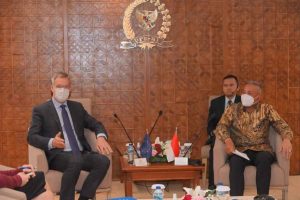 Dubes UE Vincent Temui Hafizs Tohir Bahas Ekonomi, Keamanan dan Geopolitik Dubes UE Vincent Temui Hafizs Tohir Bahas Ekonomi, Keamanan dan Geopolitik