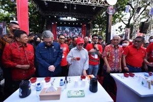 Puan: Kopi Mempersatukan Kita Kalau Sedang Kongkow Puan: Kopi Mempersatukan Kita Kalau Sedang Kongkow