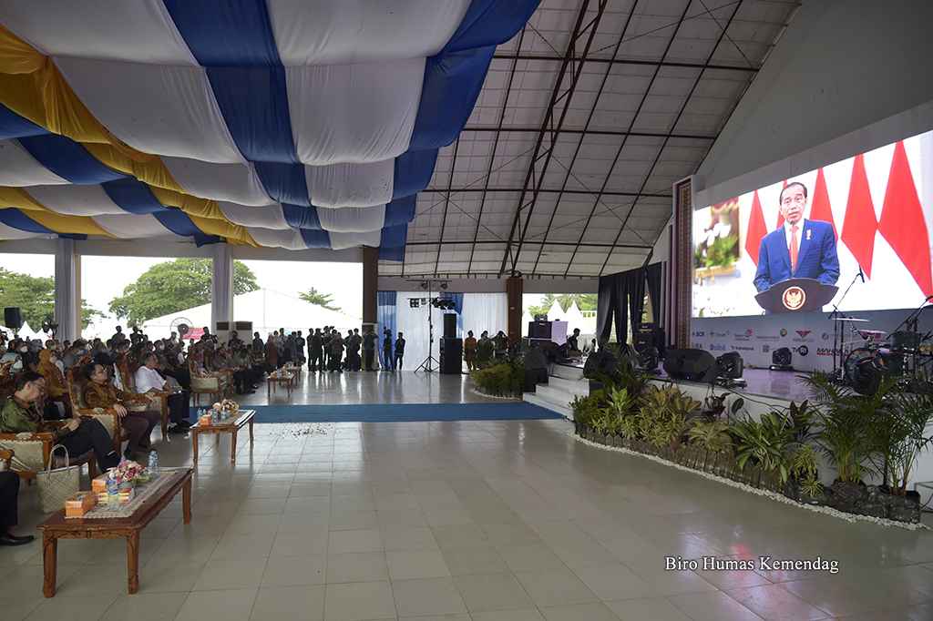 Peluncuran Gernas BBI 2022: Presiden Ajak Cintai Produk dan Wisata Dalam Negeri Peluncuran Gernas BBI 2022: Presiden Ajak Cintai Produk dan Wisata Dalam Negeri