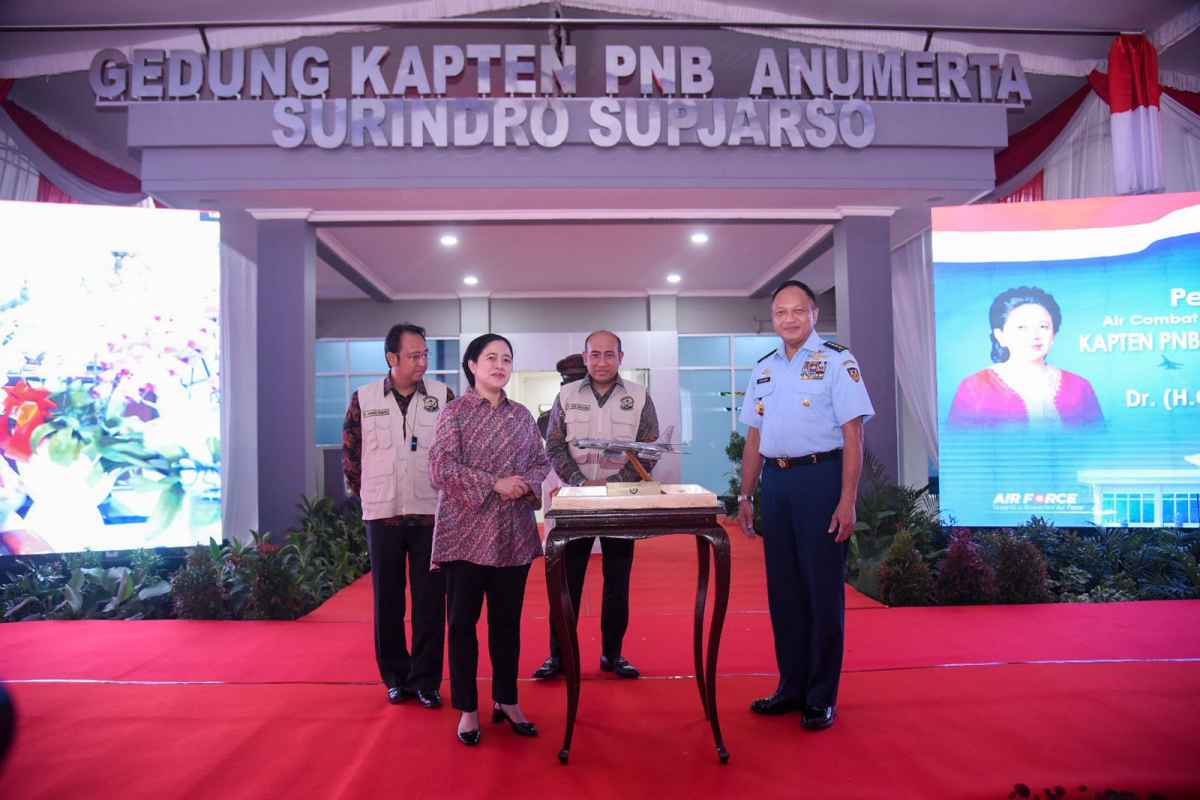 Nama Surindro Supjarso Dijadikan Gedung di Lanud Iswahjudi, Puan: Beliau Patriot Tangguh Nama Surindro Supjarso Dijadikan Gedung di Lanud Iswahjudi, Puan: Beliau Patriot Tangguh