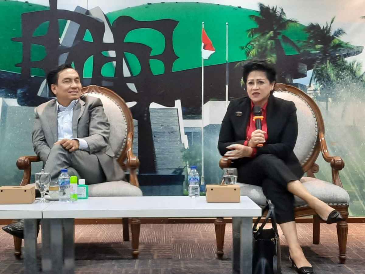 DPR Sebut Misi Damai Jokowi Luar Biasa, Hanya Kurang Didramatisir DPR Sebut Misi Damai Jokowi Luar Biasa, Hanya Kurang Didramatisir