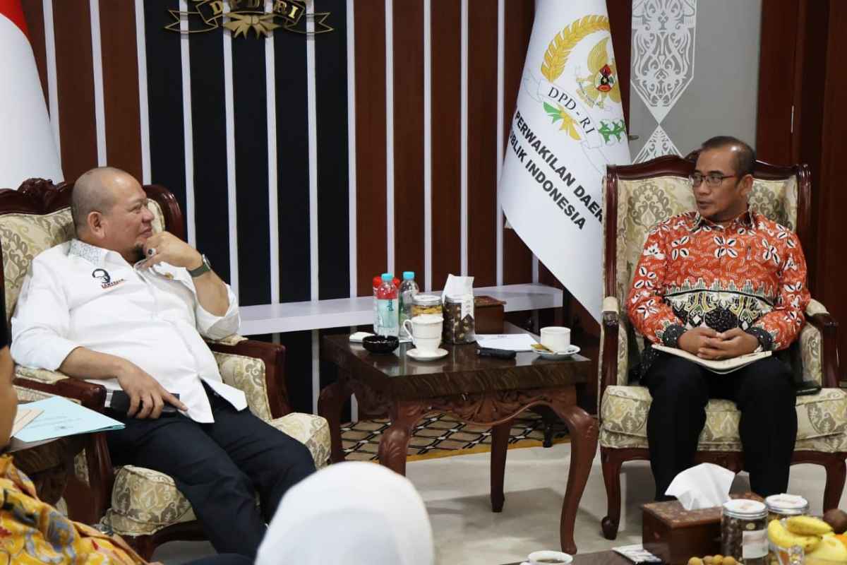 Terima KPU, Ketua DPD RI Tekankan Minimalisir Kecurangan Pemilu 2024 Terima KPU, Ketua DPD RI Tekankan Minimalisir Kecurangan Pemilu 2024