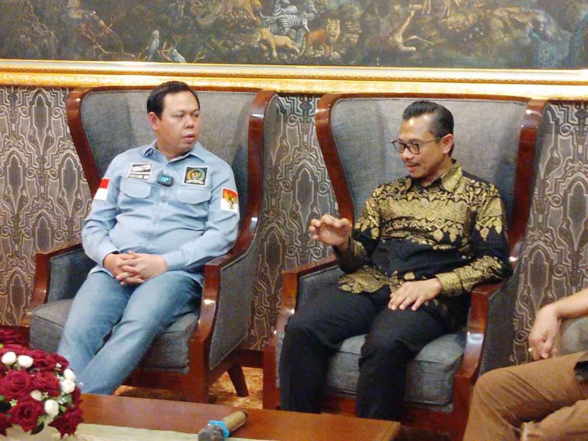 Temui Syamsi Ali, Wakil Ketua DPD: Tidak Ada Kaitannya Dengan Capres Temui Syamsi Ali, Wakil Ketua DPD: Tidak Ada Kaitannya Dengan Capres