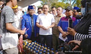 Kunjungi Donggala, Mendag Zulhas Pastikan HET Migor Curah Rp 14.000/liter Merata di Seluruh Indonesia