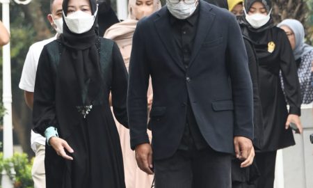 Ridwan Kamil dan Ulama Setempat Ikut Mandikan Eril secara Syariat Islam