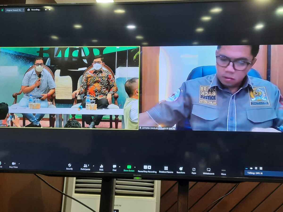 Kompolnas Soal Siapa Tersangka Penembak Brigadir Joshua Tunggu Bukti di Pengadilan Kompolnas Soal Siapa Tersangka Penembak Brigadir Joshua Tunggu Bukti di Pengadilan