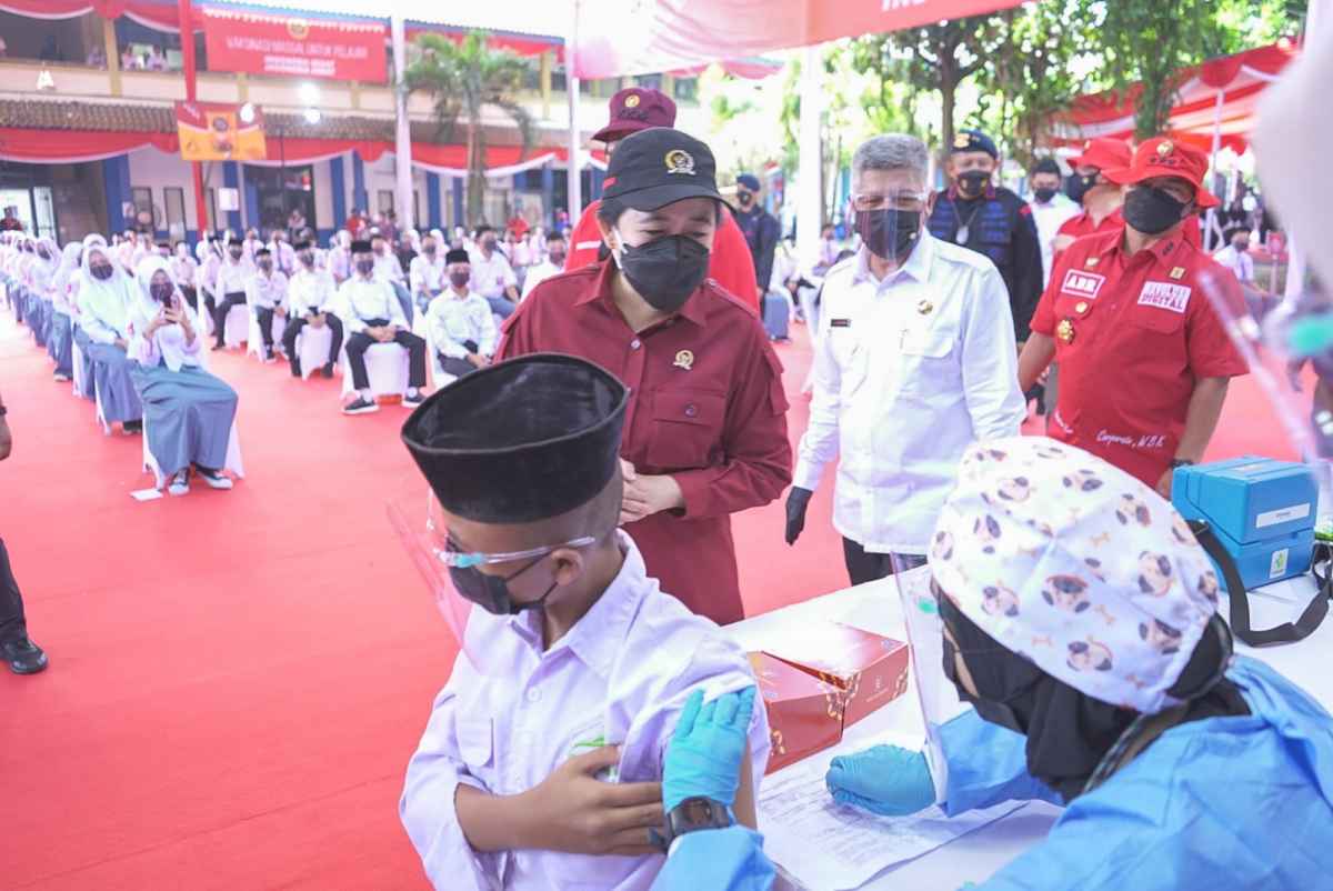 Puan Dukung Dosis Keempat Vaksin Covid-19, Booster Pertama Juga Harus Ditingkatkan Puan Dukung Dosis Keempat Vaksin Covid-19, Booster Pertama Juga Harus Ditingkatkan