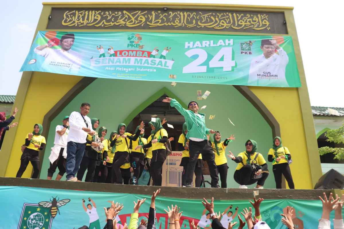 Ribuan Emak-Emak Majalengka Senam Massal Rayakan Tahun Baru Islam 1444 H dan Harlah ke 24 PKB Ribuan Emak-Emak Majalengka Senam Massal Rayakan Tahun Baru Islam 1444 H dan Harlah ke 24 PKB