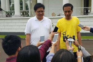 Sukses Atas Covid-19, Pengamat: Popularitas Airlangga Langsung Melesat Dialektika Demokrasi bertajuk “Mengawal Instruksi Jokowi: Gebuk Mafia Tanah” di Media Center DPR, gedung Nusantara II, kompleks Parlemen, Senayan/Foto: Anjasmara,